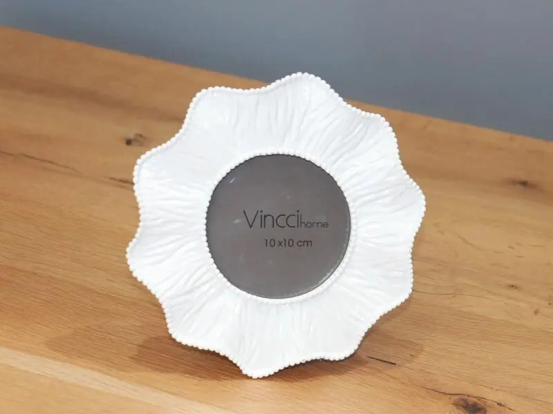 round glossy white poly photo frame