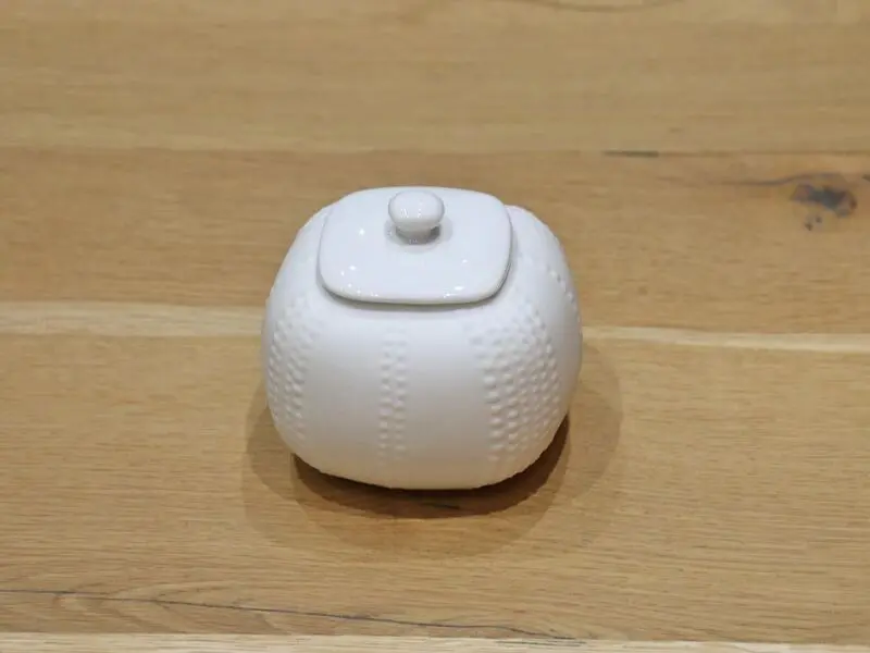 matte sugar pot