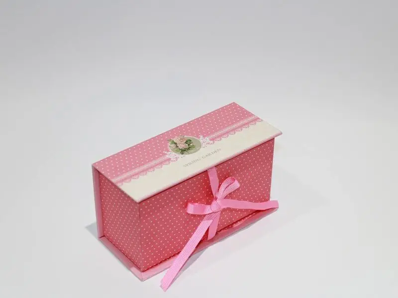 set of scented candle and mini soaps rose collection