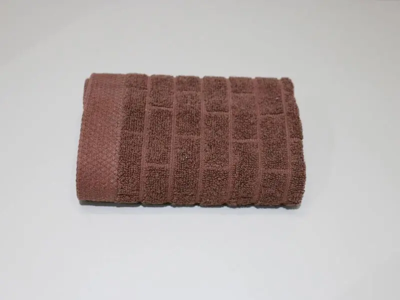 textured towel brown 33x33cm