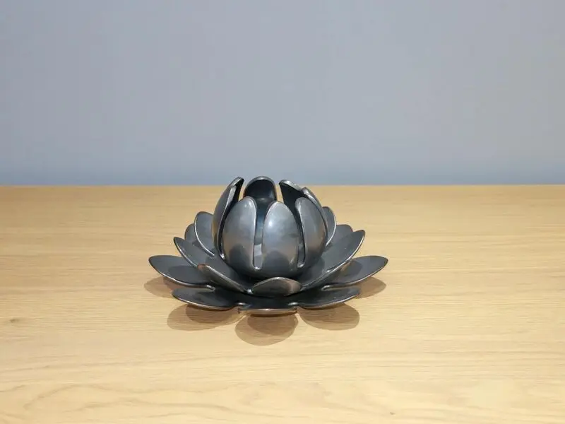 metal effect decor
