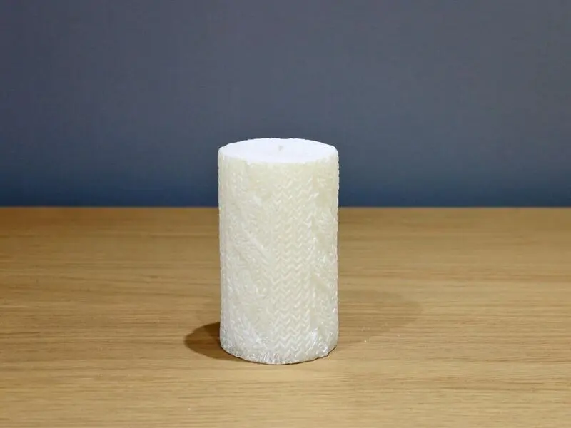 wool design white candle 12.5 cm