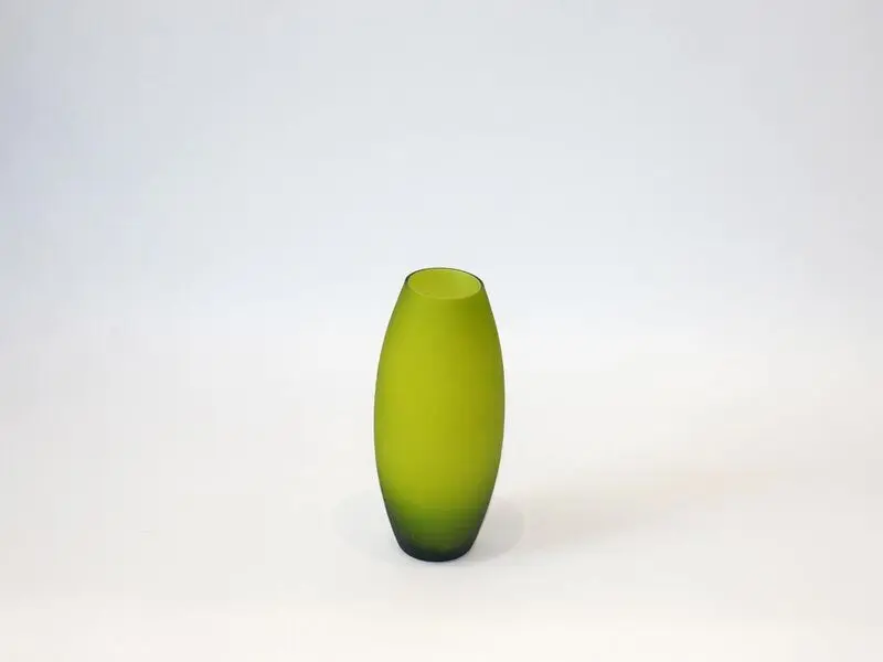 green matt effect vase 25cm