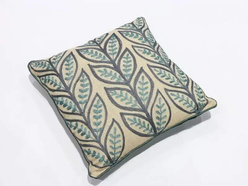 blue leaves cushion 40x40 cm