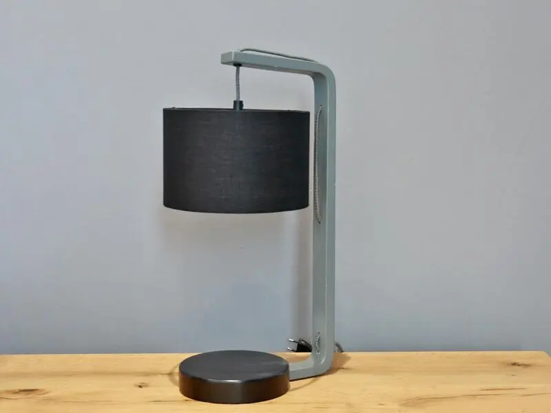 carmen curved lamp