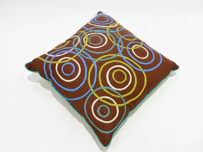 circles design cushion 45x45 cm