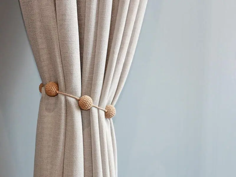crochet ecru balls curtain tie