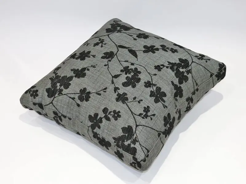 CUSHION 60*60 CM   762