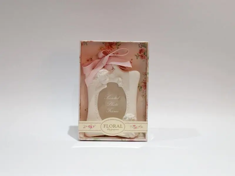 angel scented photo frame with floral design