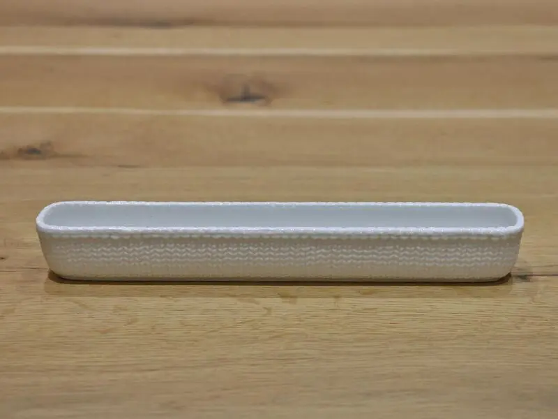 long plate with design 24 cm