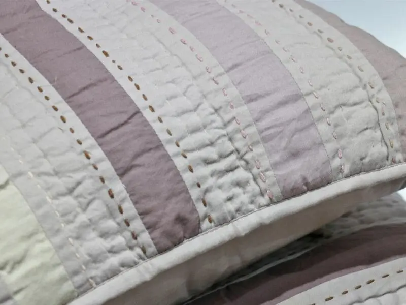 striped quilt 220x240cm with two cushion covers