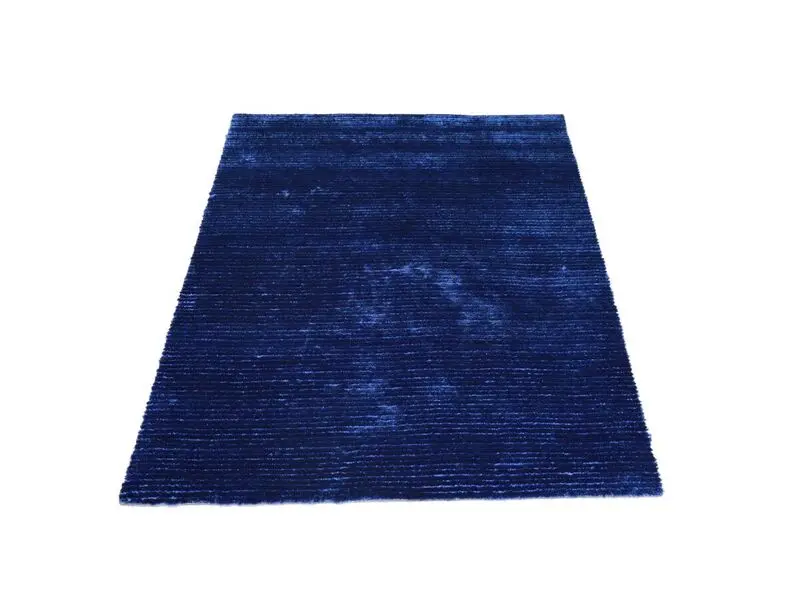 thick loop rug in ocean blue 120x180 cm