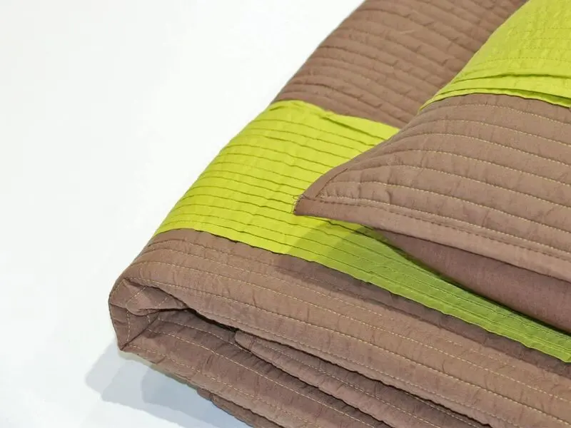 carlo green pleated quilt 170x220 cm with one cushion cover