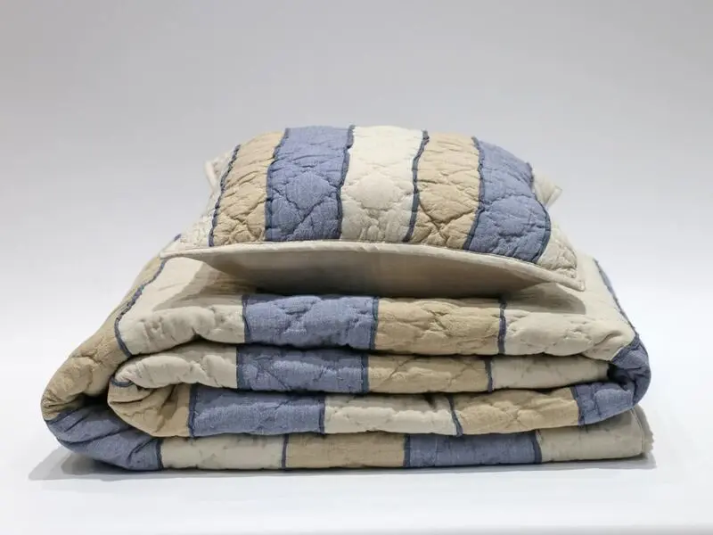 linen quilt in blue with design 190x220 cm with one cushion cover