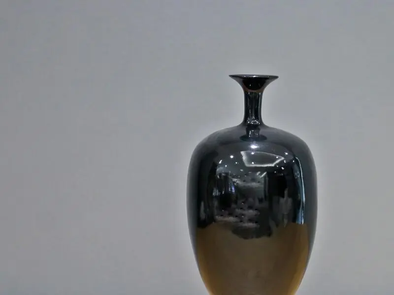 oriental glossy black vase