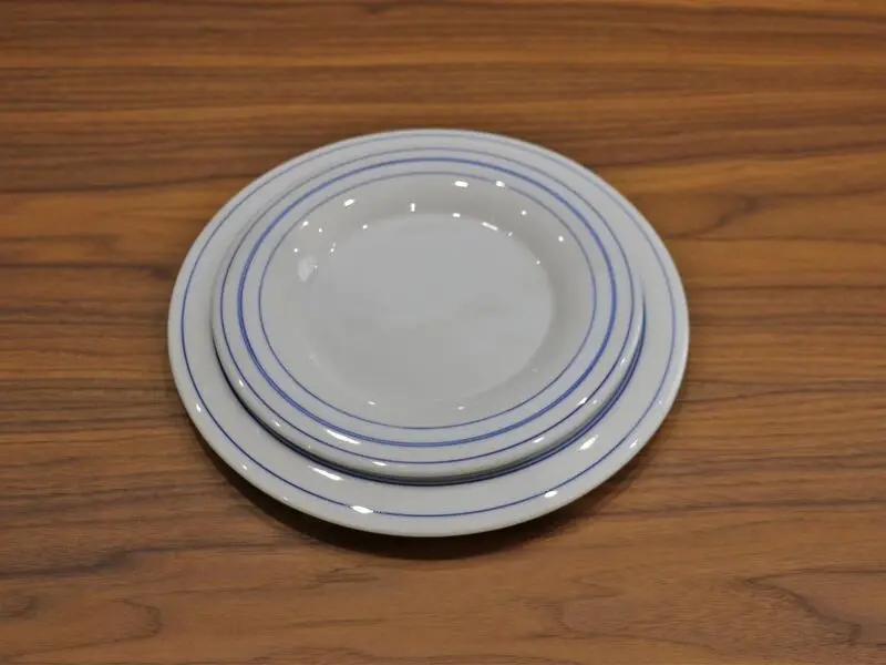 white plate with blue rim 28cm