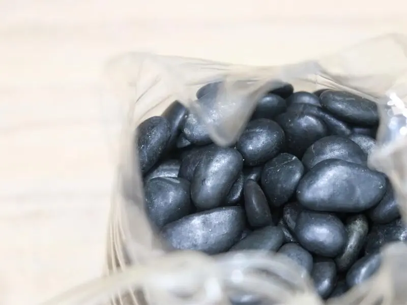 black polished river rocks 1000g/bag