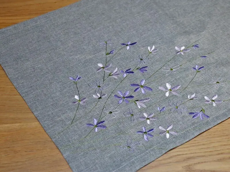 violet stephanotis table runner