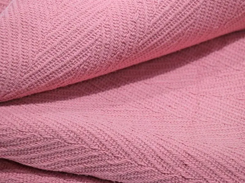 herringbone design blanket rose