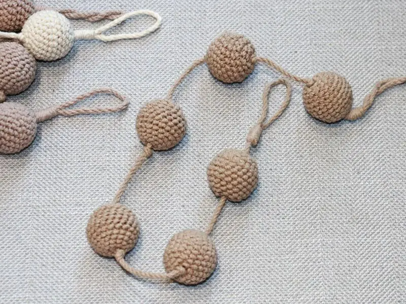crochet ecru balls curtain tie