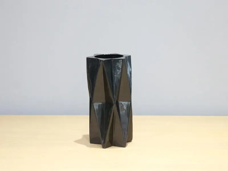 black blocks vase