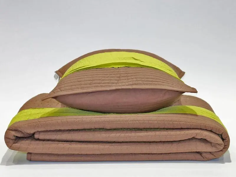 carlo green pleated quilt 170x220 cm with one cushion cover