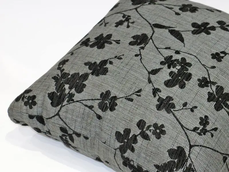 CUSHION 60*60 CM   762