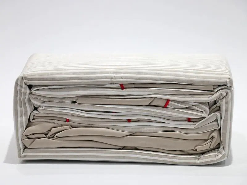 red pleated bed set queen 100% cotton with two pillow covers