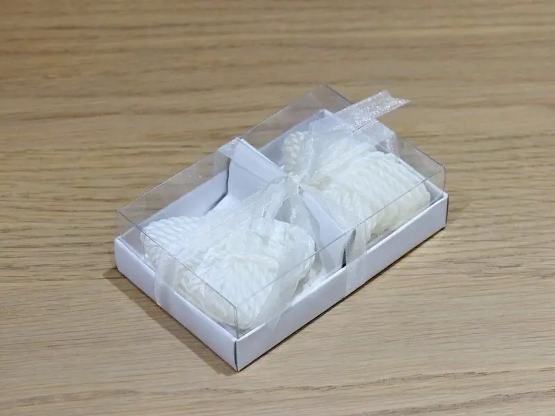 white heart candle (set of 2)