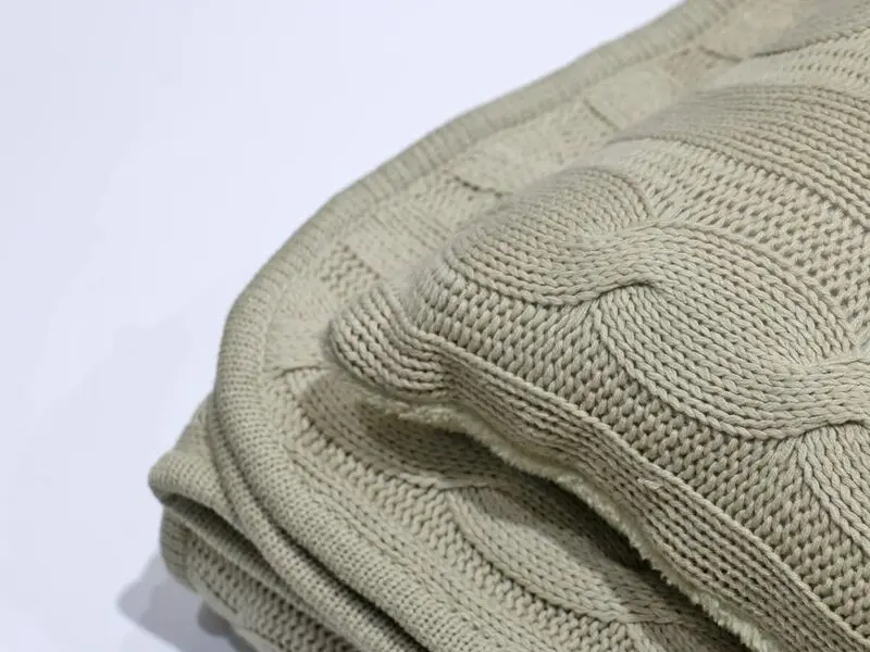cable knit blanket double layer offwhite 170x220cm with one cushion