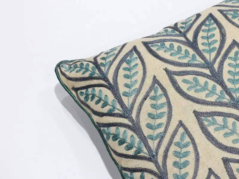 blue leaves cushion 40x40 cm