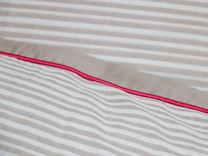 fuchsia pleated bed set queen 100% cotton with two pillow covers