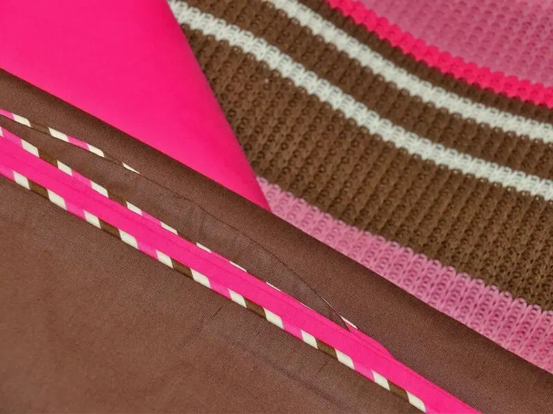 single knitted blanket set brown fuschia