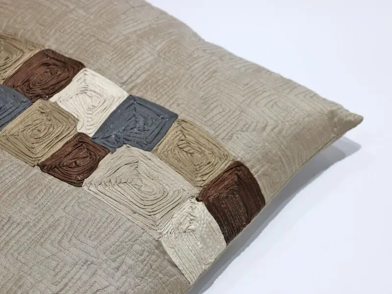 silky effect cushion 50x50 cm