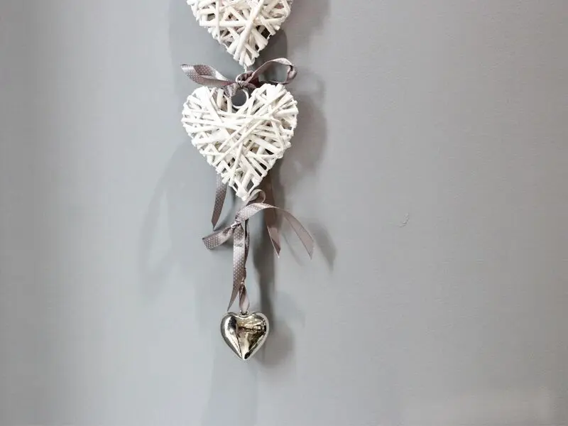 2pcs white willow heart